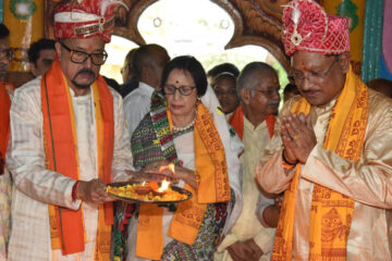 मुख्यमंत्री श्री विष्णु देव साय भगवान जगन्नाथ की रथ यात्रा में हुए शामिल : छेरापहरा की रस्म अदायगी कर मांगा प्रदेशवासियों के लिए आशीर्वाद