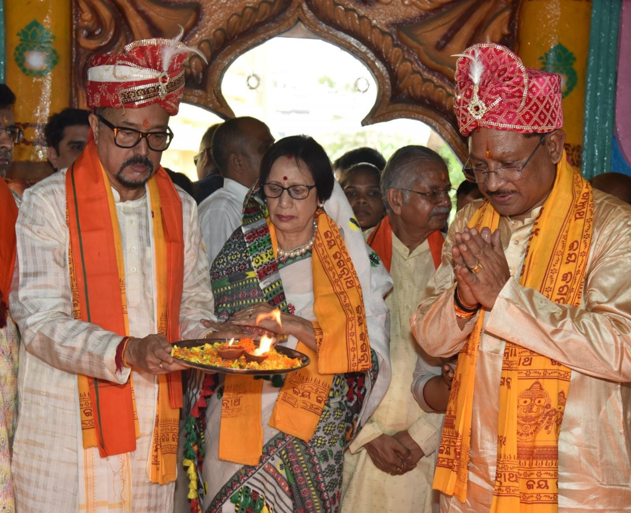 मुख्यमंत्री श्री विष्णु देव साय भगवान जगन्नाथ की रथ यात्रा में हुए शामिल : छेरापहरा की रस्म अदायगी कर मांगा प्रदेशवासियों के लिए आशीर्वाद
