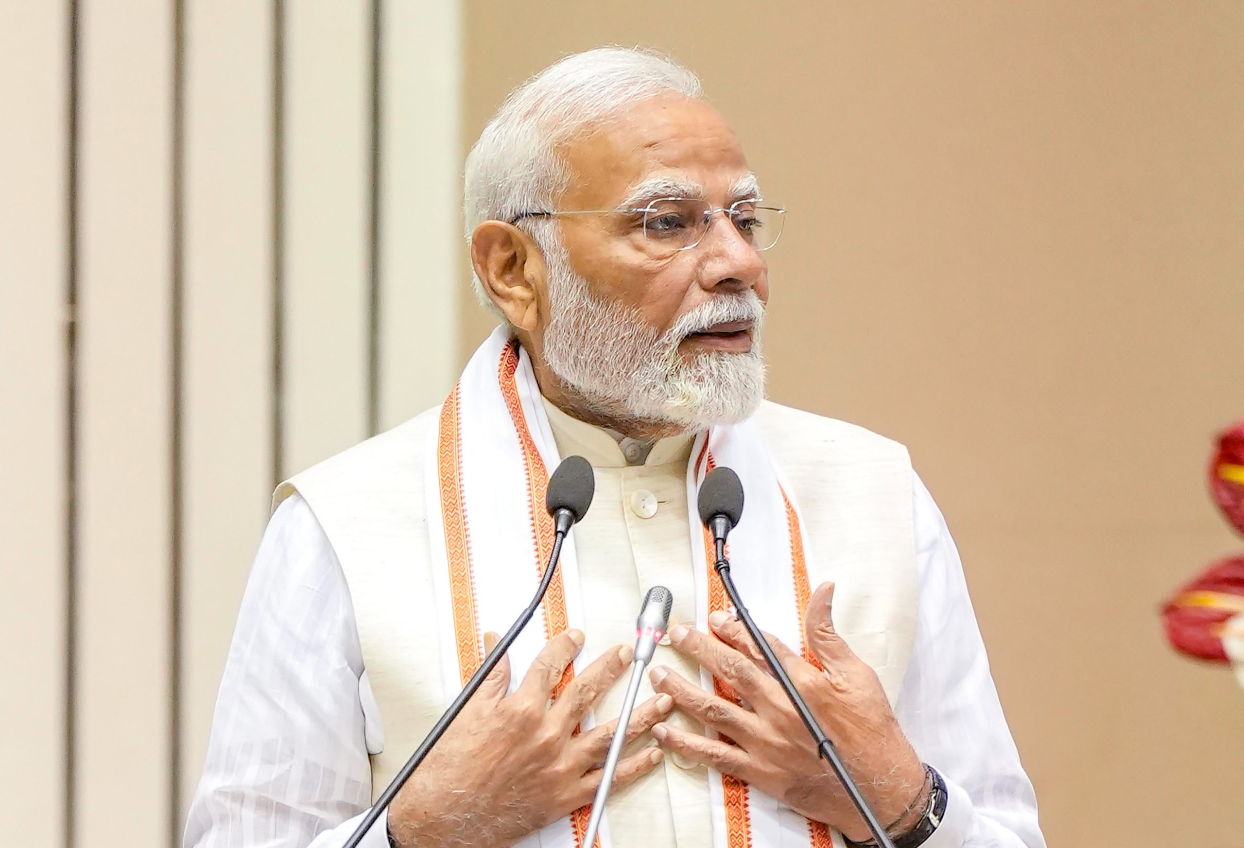 पीएम मोदी आज 16वें रोजगार मेले में 51 हजार युवाओं को सौंपेंगे नियुक्ति पत्र