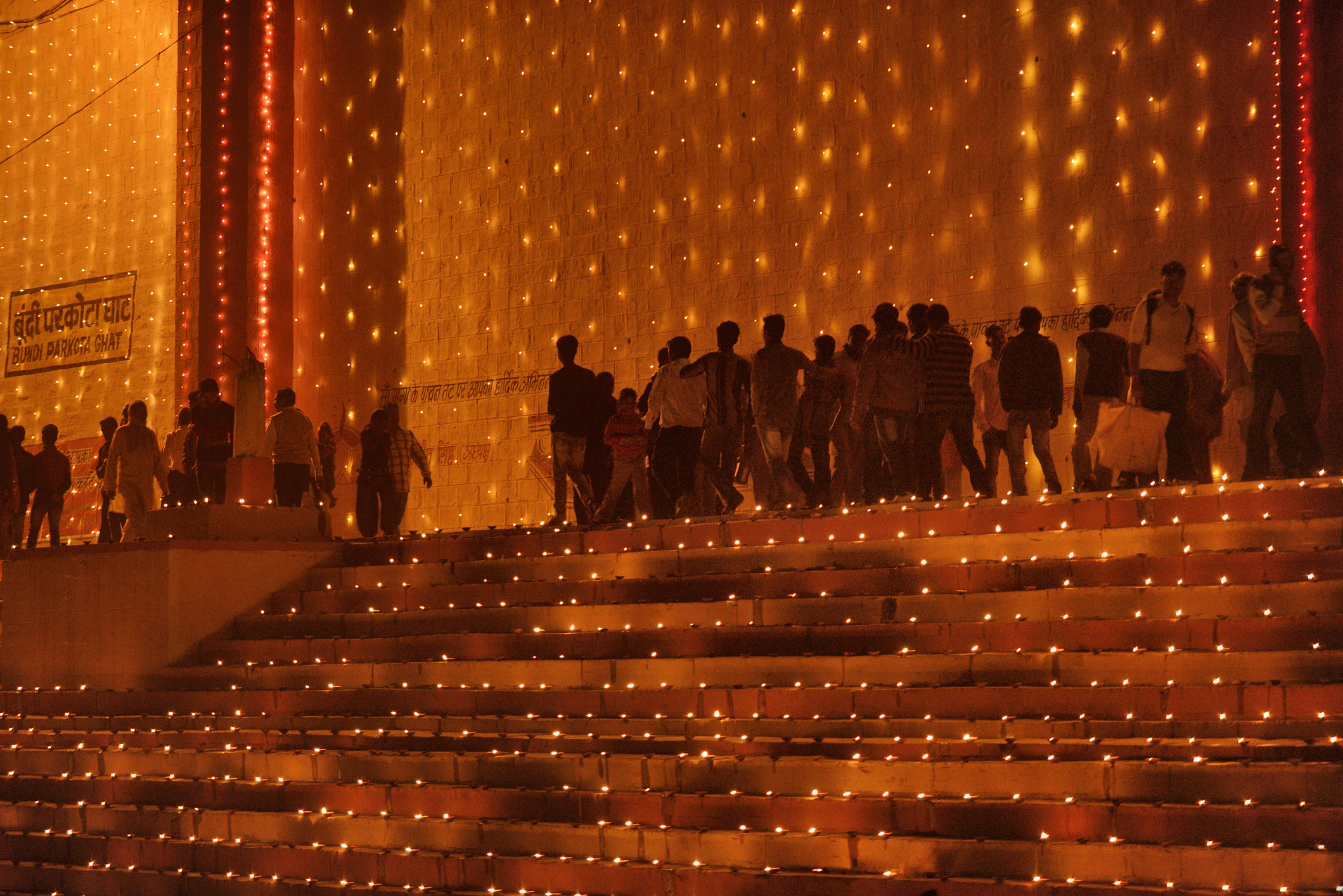 देव दीपावली: काशी के घाटों पर दिखेगी अद्भुत छटा, नृत्य और लोक कलाओं की सुनाई देगी गूंज