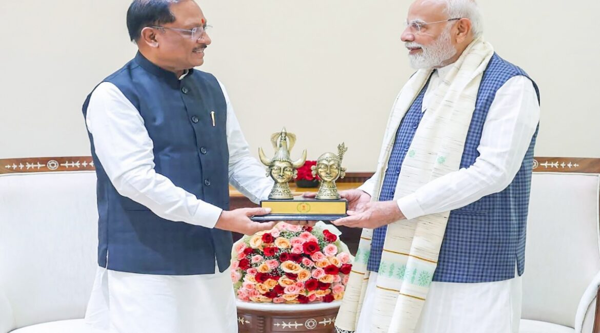 पीएम मोदी ने सीएम विष्णुदेव साय को दी जन्मदिन की बधाई, विकास कार्यों की सराहना