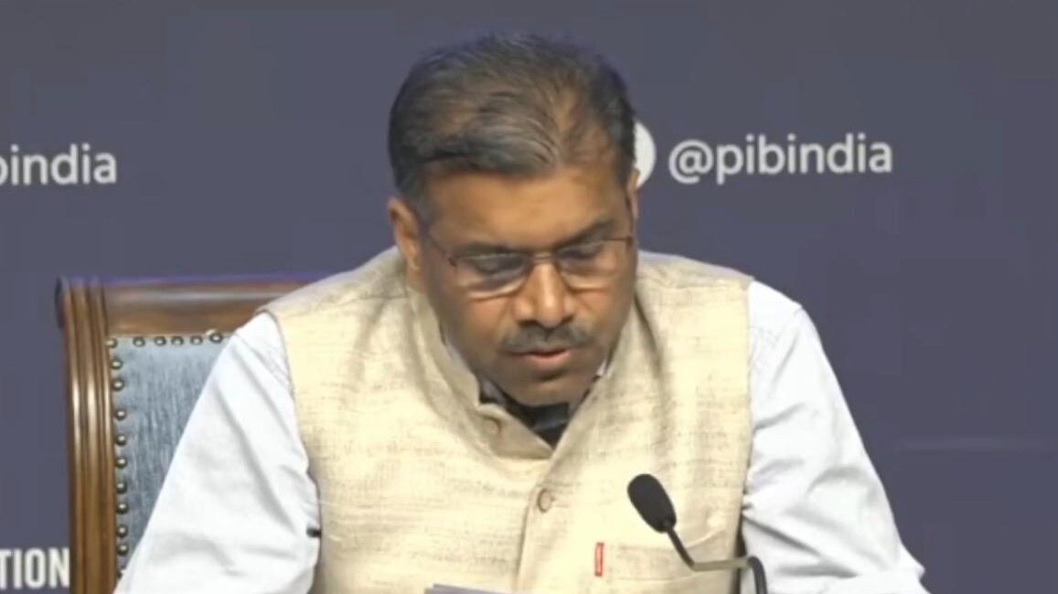 दो भारतीय LPG जहाज शिवालिक और नंदा देवी की 16-17 मार्च को मुंद्रा और कांदला पोर्ट पहुंचने की संभावना