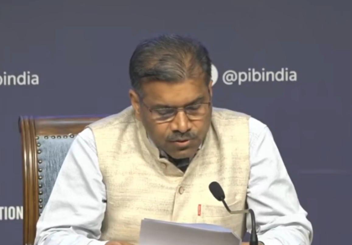 दो भारतीय LPG जहाज शिवालिक और नंदा देवी की 16-17 मार्च को मुंद्रा और कांदला पोर्ट पहुंचने की संभावना