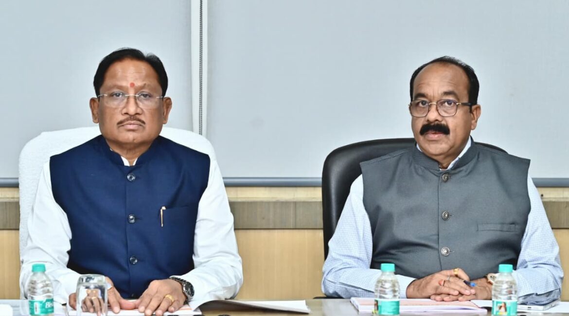 माननीय मुख्यमंत्री श्री विष्णु देव साय की अध्यक्षता में आज यहां विधानसभा स्थित उनके प्रतिकक्ष में आयोजित कैबिनेट बैठक में कई महत्वपूर्ण निर्णय लिए गए 