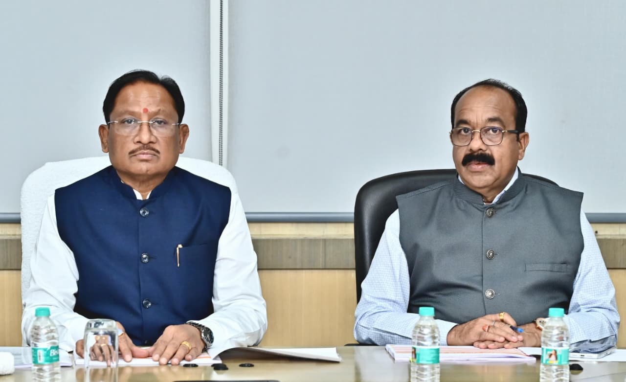 माननीय मुख्यमंत्री श्री विष्णु देव साय की अध्यक्षता में आज यहां विधानसभा स्थित उनके प्रतिकक्ष में आयोजित कैबिनेट बैठक में कई महत्वपूर्ण निर्णय लिए गए 