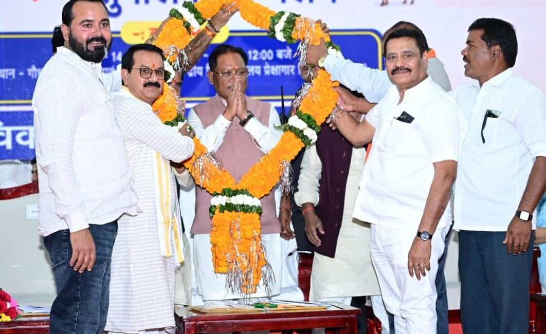 गोधन संरक्षण की दिशा में बड़ा कदम : मुख्यमंत्री श्री विष्णु देव साय ने 11 जिलों में 29 गौधाम का किया शुभारंभ