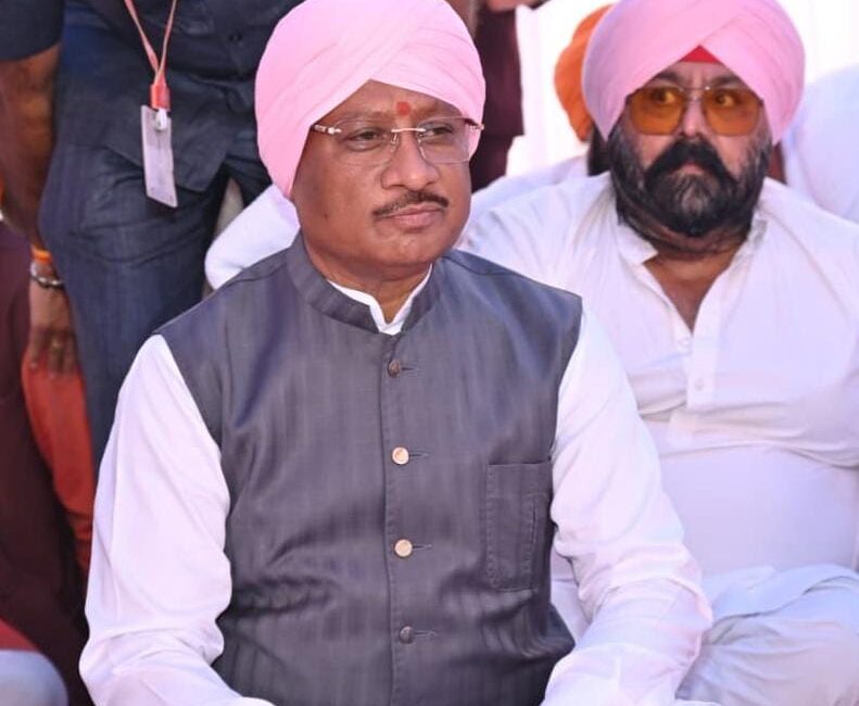 गढ़फुलझर नानकसागर में होला मोहल्ला कार्यक्रम में शामिल हुए मुख्यमंत्री श्री विष्णु देव साय