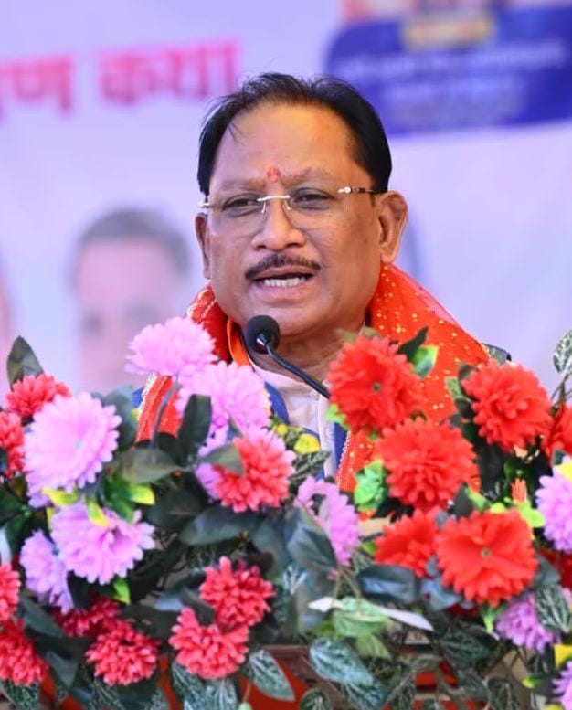 मुख्यमंत्री श्री साय ने जुनवानी नर्मदा धाम में की पंच कुंडीय श्री रुद्र महायज्ञ की परिक्रमा