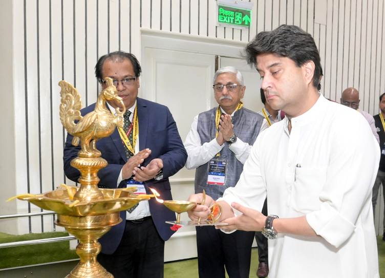 केंद्रीय मंत्री श्री ज्योतिरादित्य एम. सिंधिया ने कहा—6G का भविष्य चार स्तंभों पर आधारित होना चाहिए—इंटरऑपरेबिलिटी, समान मानक, नवाचार और समावेशी विकास।