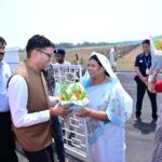 वित्त मंत्री श्री ओपी चौधरी का जशपुर आगडीह हवाई अड्डे पर आत्मीय स्वागत
