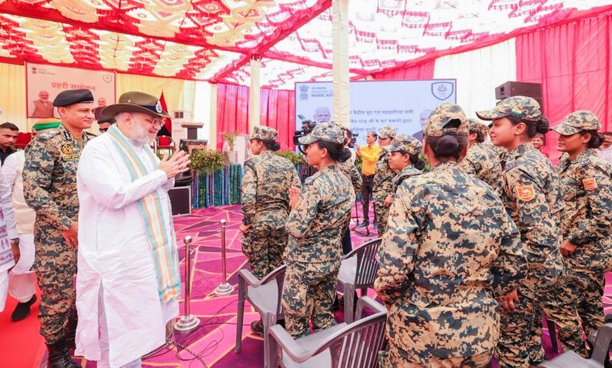बीएसएफ, सेना और सीमांत नागरिक मिलकर बनाएंगे मजबूत सुरक्षा ग्रिड : अमित शाह
