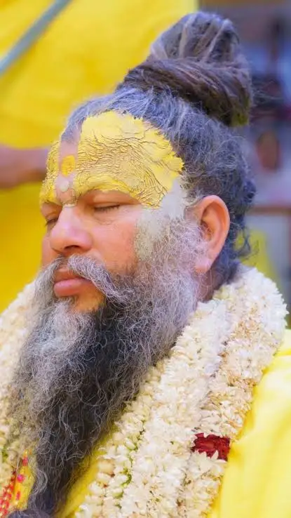 आखिर प्रेमानंद महाराज ने क्यों कहा- “मैं मिलूं या न मिलूं…”? यह सुन भावुक हुए भक्त