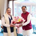 द्रीय स्वास्थ्य मंत्री जेपी नड्डा से मिले मुख्यमंत्री विष्णुदेव साय, स्वास्थ्य सेवाओं और किसानों के लिए खाद-बीज उपलब्धता पर हुई विस्तृत चर्चा