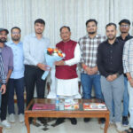  मुख्यमंत्री श्री विष्णुदेव साय ने यूपीएससी प्रारंभिक परीक्षा में सफल ट्राइबल यूथ हॉस्टल के विद्यार्थियों से की मुलाकात