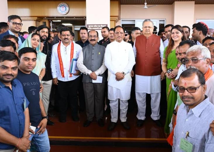ग्रामीण विद्यार्थियों को आधुनिक तकनीकों से जोड़ना विकसित छत्तीसगढ़ की दिशा में महत्वपूर्ण कदम : मुख्यमंत्री श्री विष्णुदेव साय