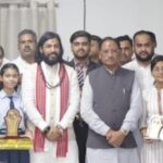 मुख्यमंत्री श्री विष्णुदेव साय ने मेधावी विद्यार्थियों का किया सम्मान