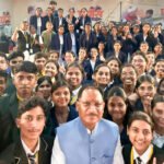 शिक्षा से विकसित छत्तीसगढ़ तक: मुख्यमंत्री श्री साय ने नीट क्वालीफाई विद्यार्थियों के साथ साझा किया भविष्य का रोडमैप