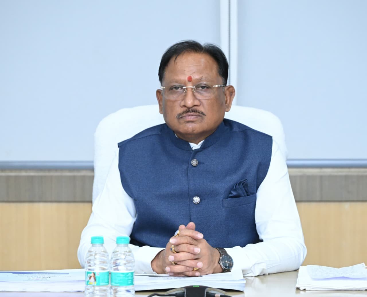  शासन की जनकल्याणकारी योजनाओं का करें समयबद्ध क्रियान्वयन , प्रत्येक पात्र व्यक्ति को मिले शासन की योजनाओं का लाभ : मुख्यमंत्री श्री विष्णुदेव साय