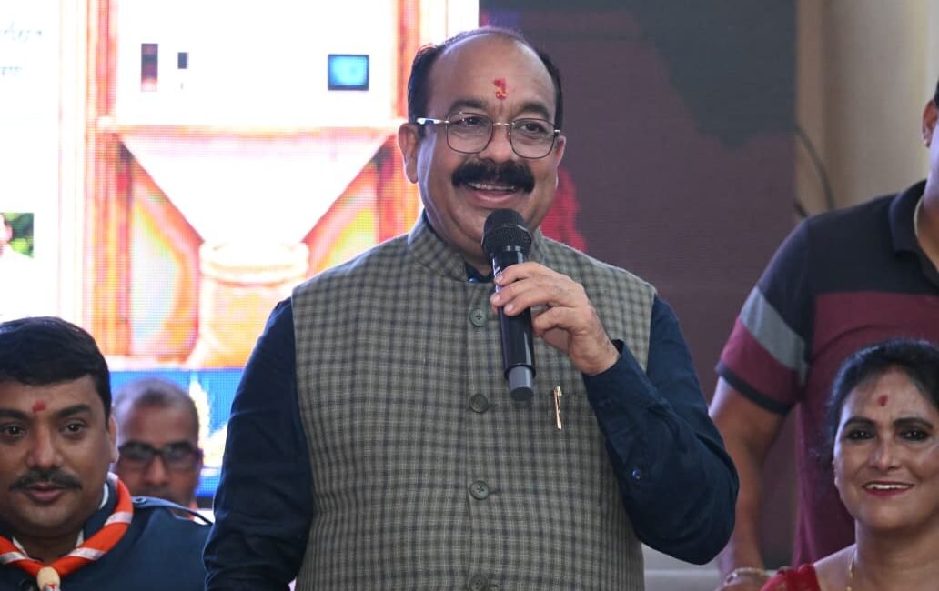 उप मुख्यमंत्री श्री अरुण साव ने अन्नपूर्ति ग्रेन एटीएम का किया शुभारंभ