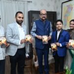 राज्यपाल श्री डेका ने 12 वर्षीय छात्र मास्टर दिव्यांश की पुस्तक ‘थॉट्स अबाउट गॉड‘ का किया विमोचन