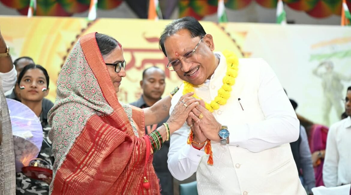 महतारी के आशीष से, राखी के विश्वास से मुख्यमंत्री श्री विष्णु देव साय के नेतृत्व में महिलाओं के सम्मान, स्वावलंबन और आर्थिक सशक्तिकरण की दिशा में निरंतर पहल