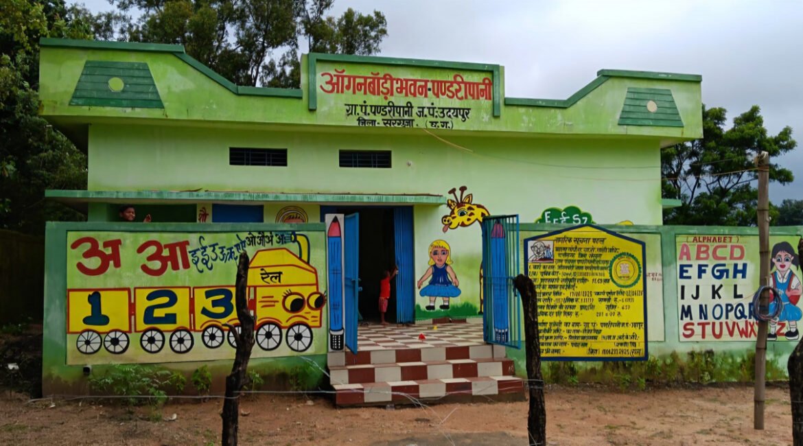  सेवा की कहानी: नन्हे कदमों को मिला बेहतर माहौल, पंडरीपानी खास में नया आंगनबाड़ी भवन बना पोषण और सीखने का केंद्र