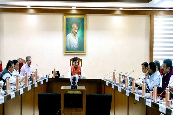 सर्वांगीण विकास, अधोसंरचना के सुदृढ़ीकरण और जनकल्याण के लिए 42 हजार 490 करोड़ रूपये की स्वीकृति