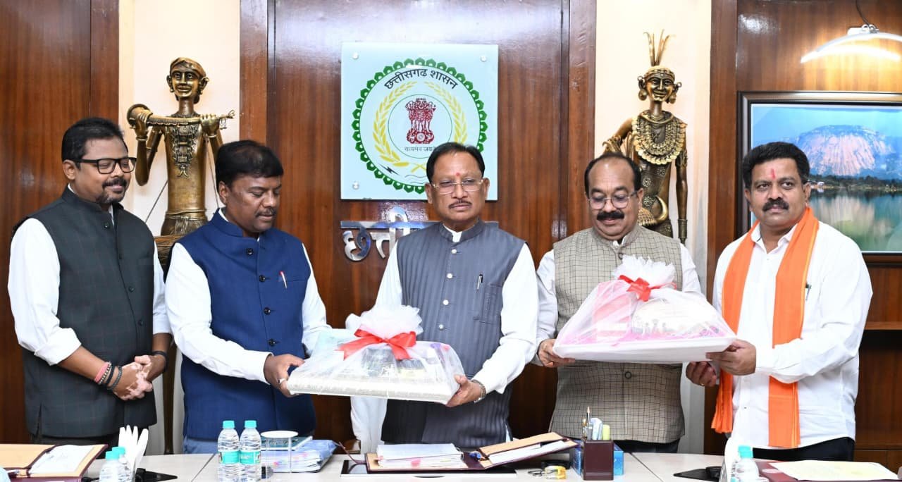 हमारे वनों की समृद्धि और मातृशक्ति के परिश्रम से तैयार उत्पाद बनें छत्तीसगढ़ की पहचान – मुख्यमंत्री श्री विष्णुदेव साय